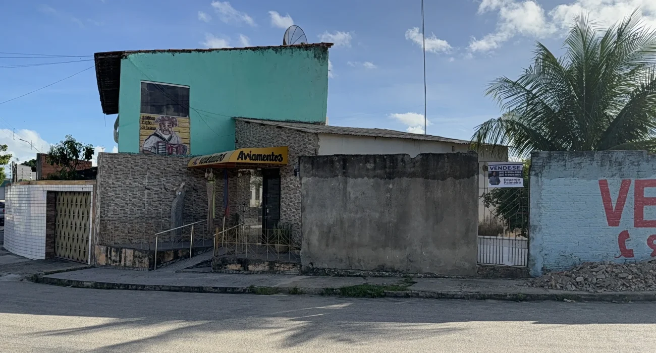 Ponto Comercial com casa