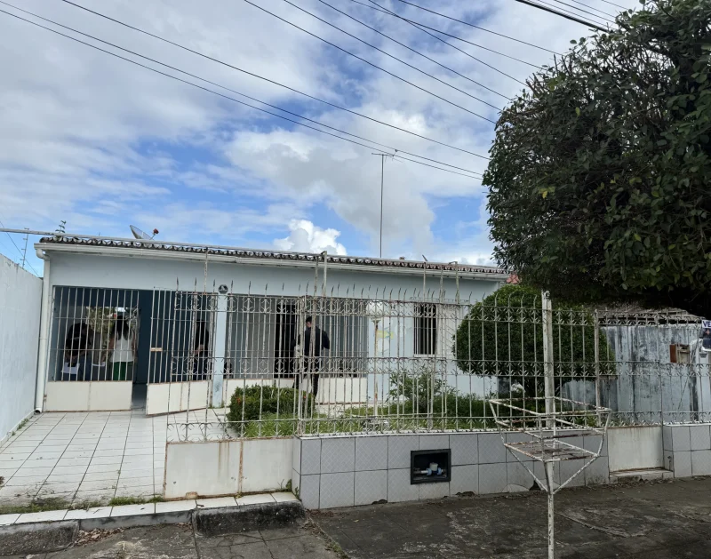 Fachada-Casa-Santa-Luzia