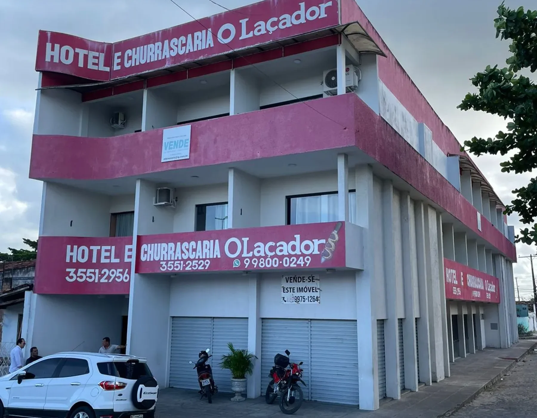 Fachada-Ponto-Comercial-O-Lacador-Joaquim-Goncalves